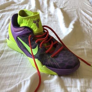 Kobe 7 Supreme Christmas